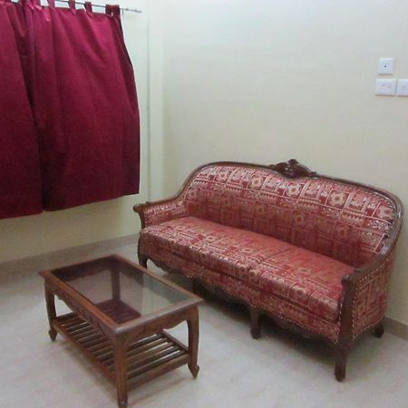 Himalaya Inn Service Apartment Calcuta Exterior foto